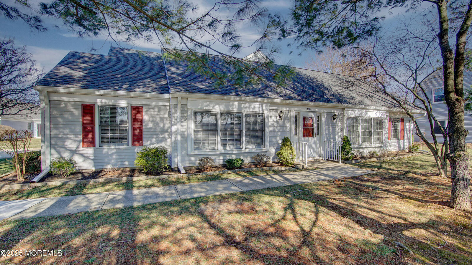 Property Photo:  741 Nautilus Court  NJ 08831 