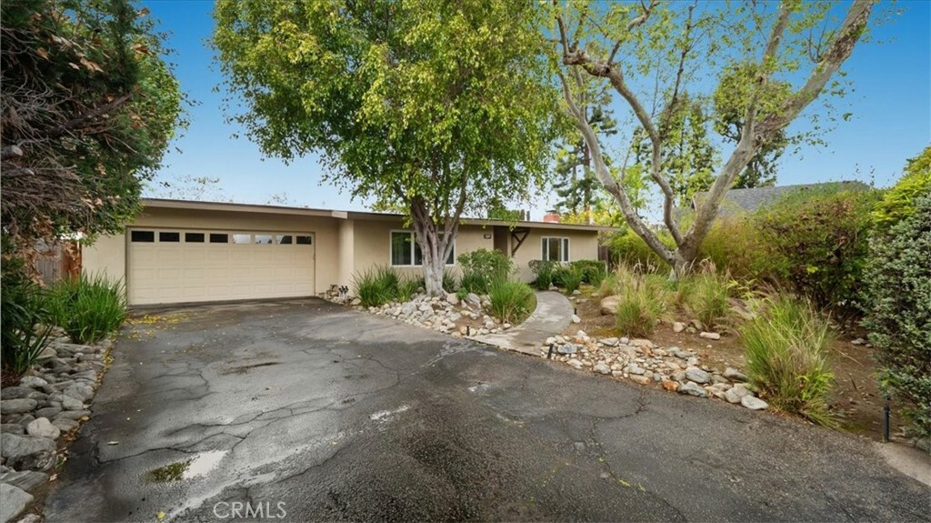 Property Photo: 252 Blaisdell Drive CA 91711