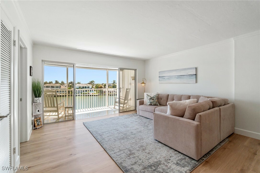 Property Photo: 300 Park Shore Drive 4C FL 34103