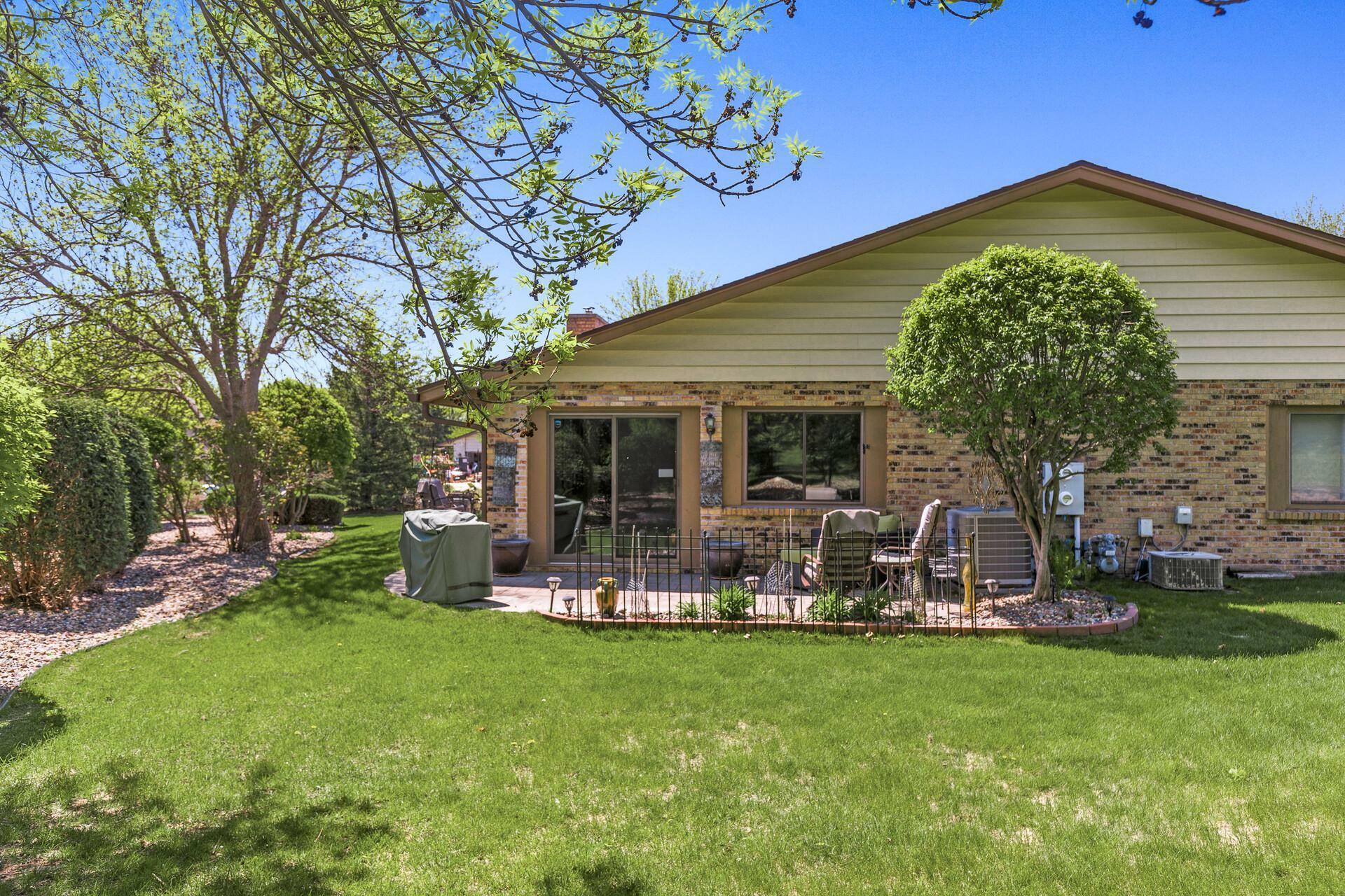 Property Photo: 7070 Robinwood Trail MN 55125