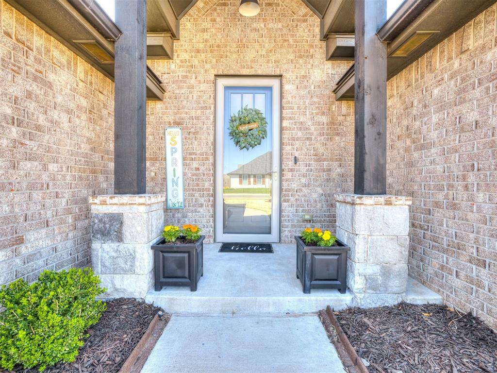 Property Photo: 11028 NW 20th Street OK 73099