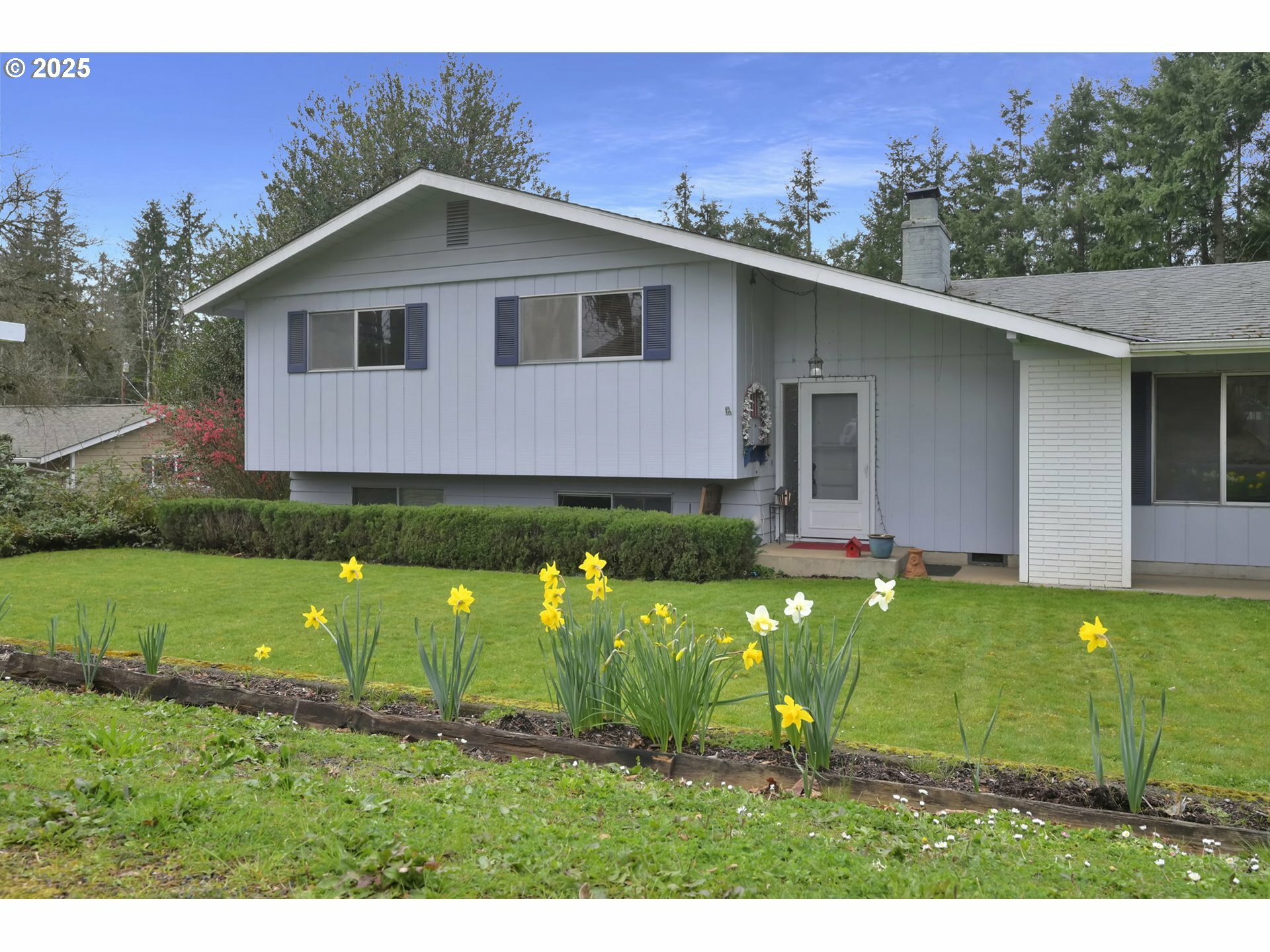 Property Photo: 85304 Nestle Way OR 97455