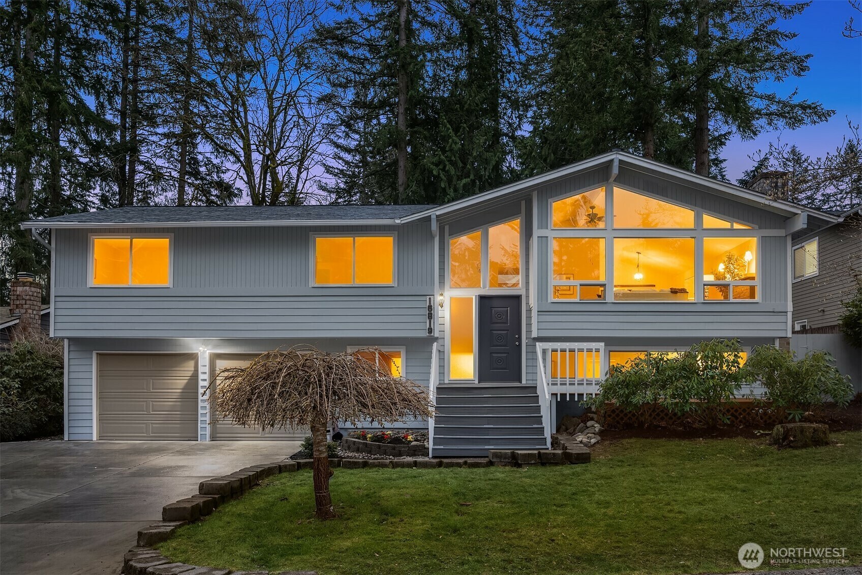 16819 NE 35th Place  Bellevue WA 98008 photo