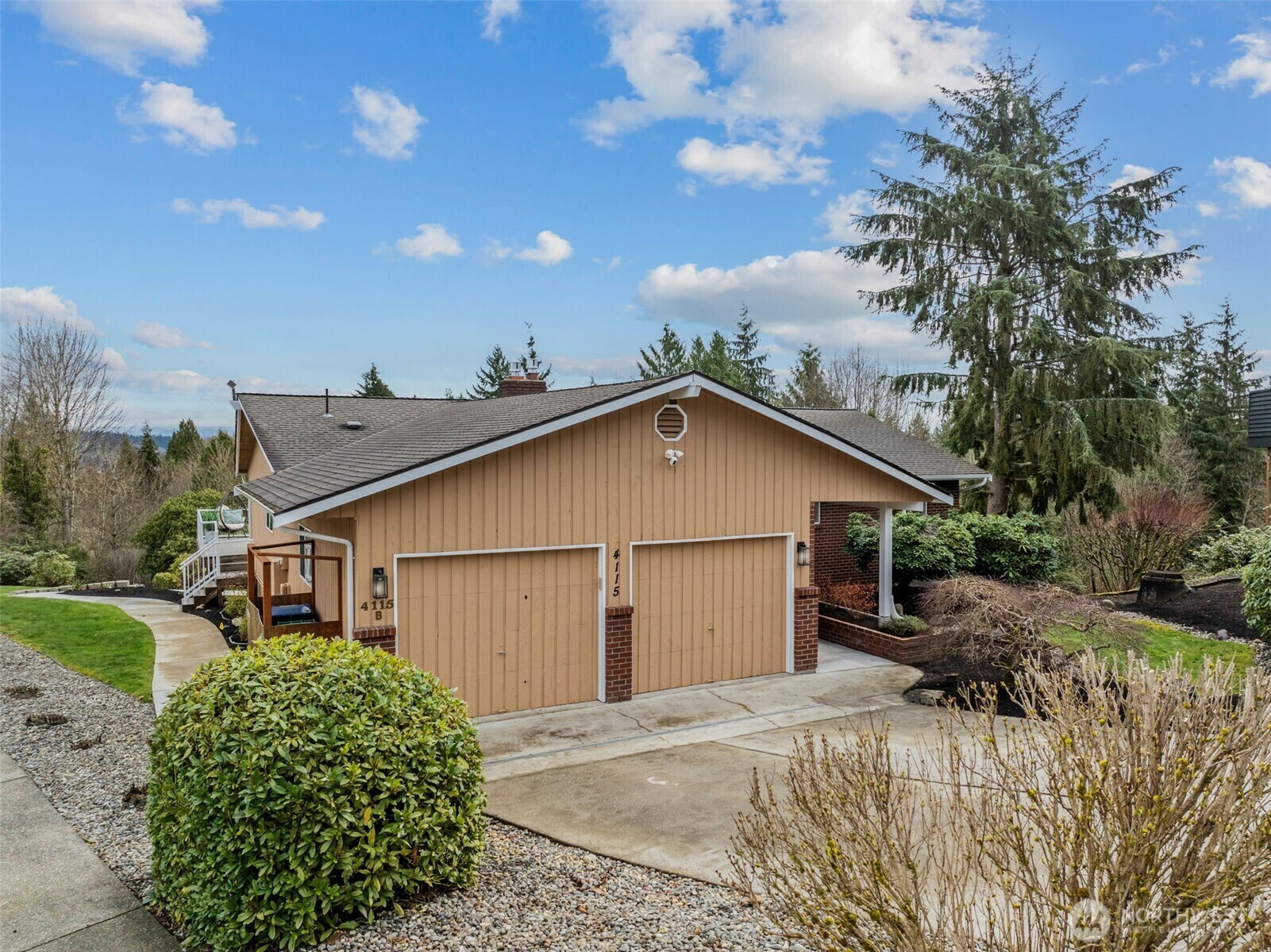 Property Photo: 4115 105th Place SE WA 98208