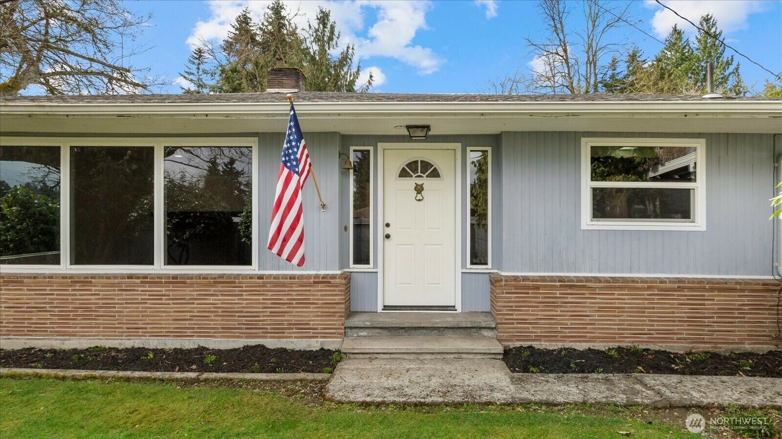 Property Photo: 23718 Brier Road WA 98036