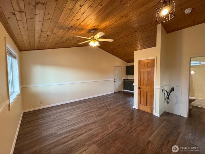 Property Photo:  475 SE Barrington Drive D  WA 98277