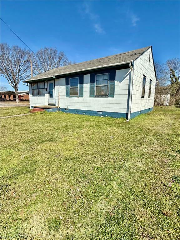 Property Photo: 219 Courtney Street VA 23669