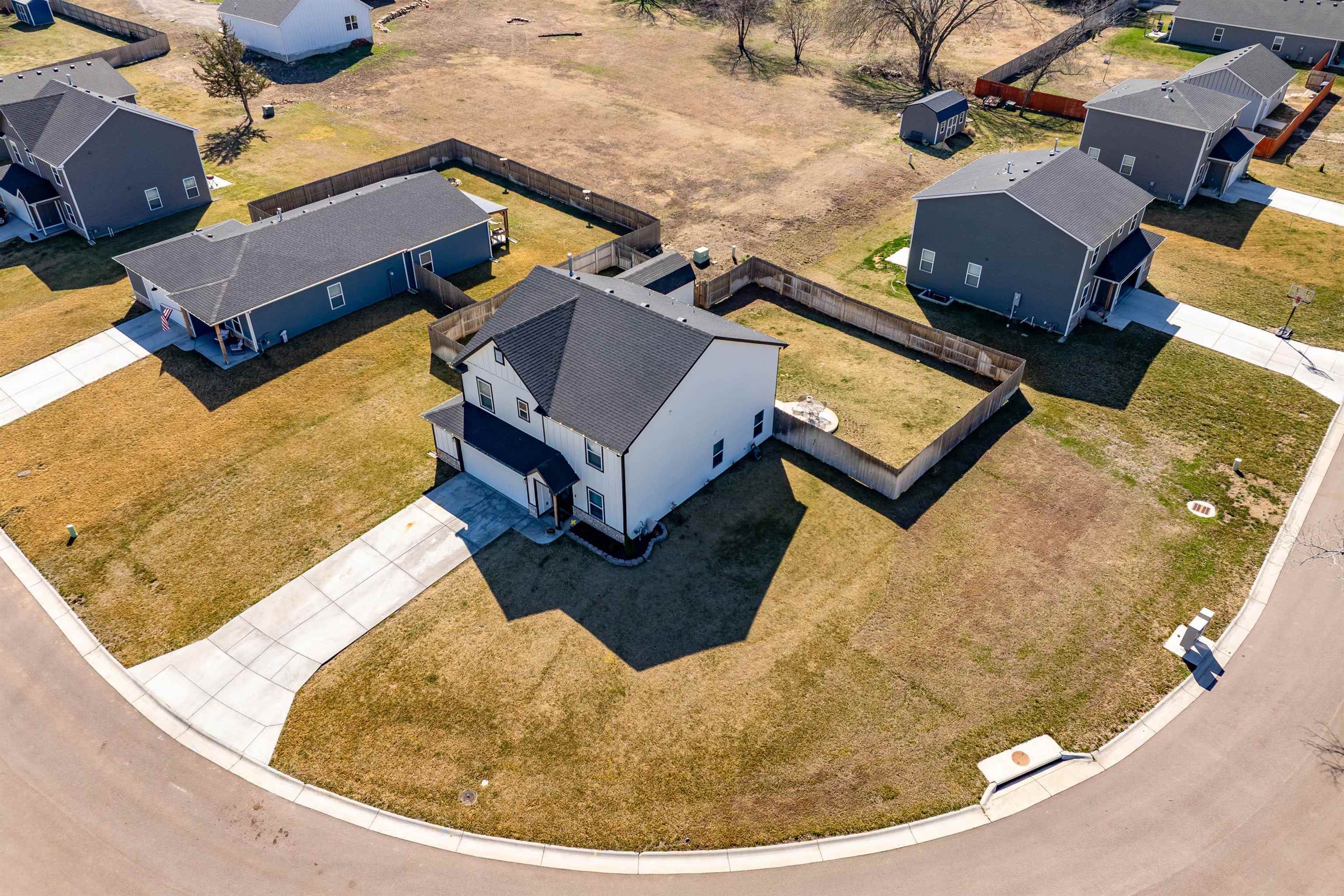 Property Photo: 1235 Skyview Dr KS 67042