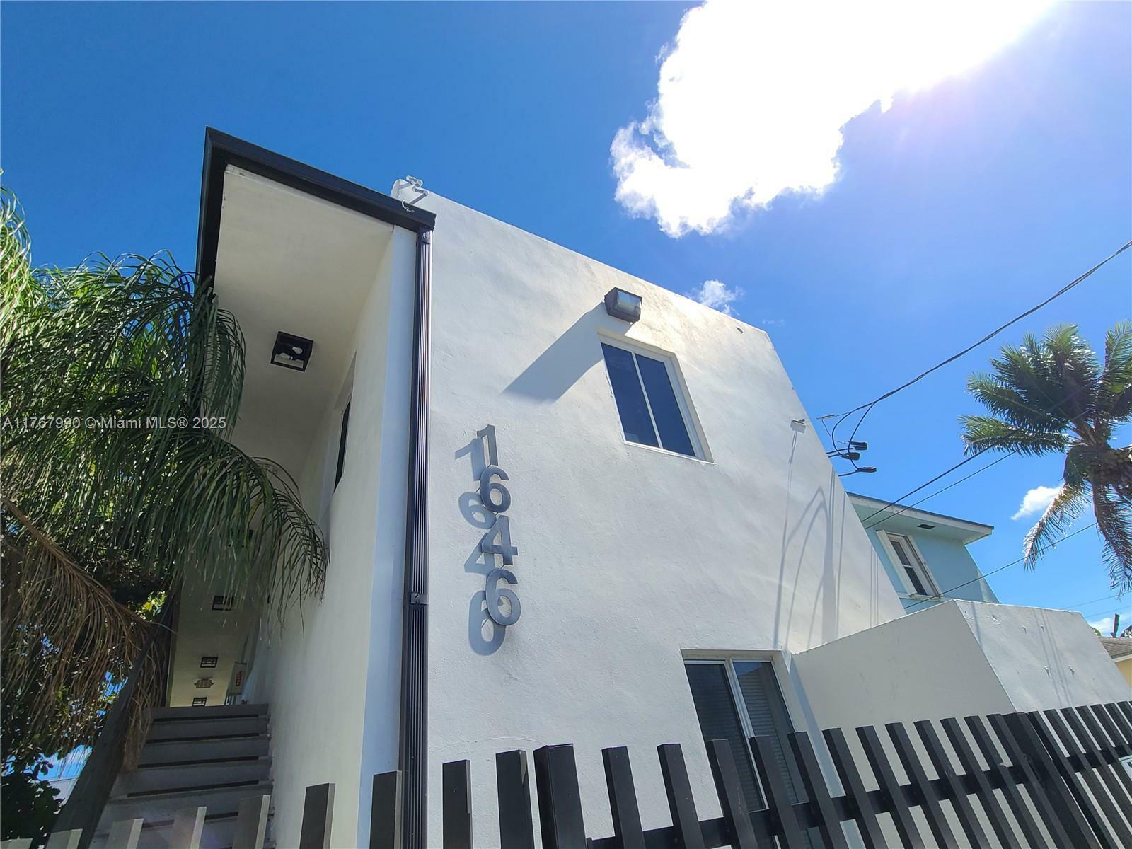 Property Photo:  1646 NW 1st Pl 4  FL 33136 