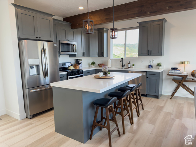 Property Photo: 203 Valleyview UT 84017
