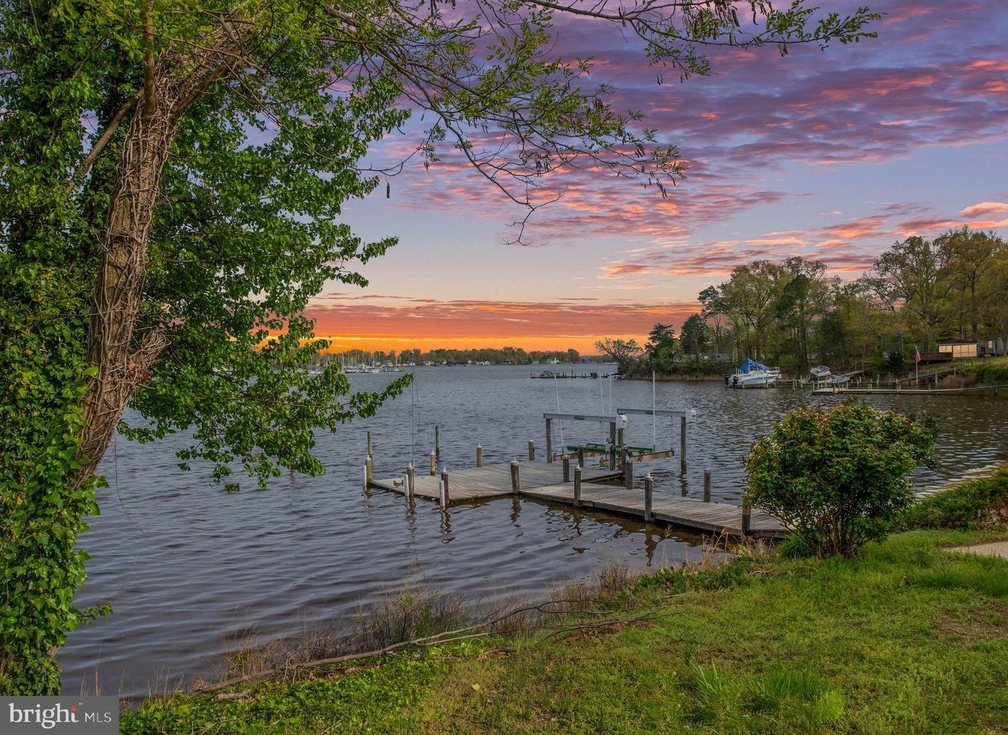 Property Photo: 36 Waterview Point VA 22443