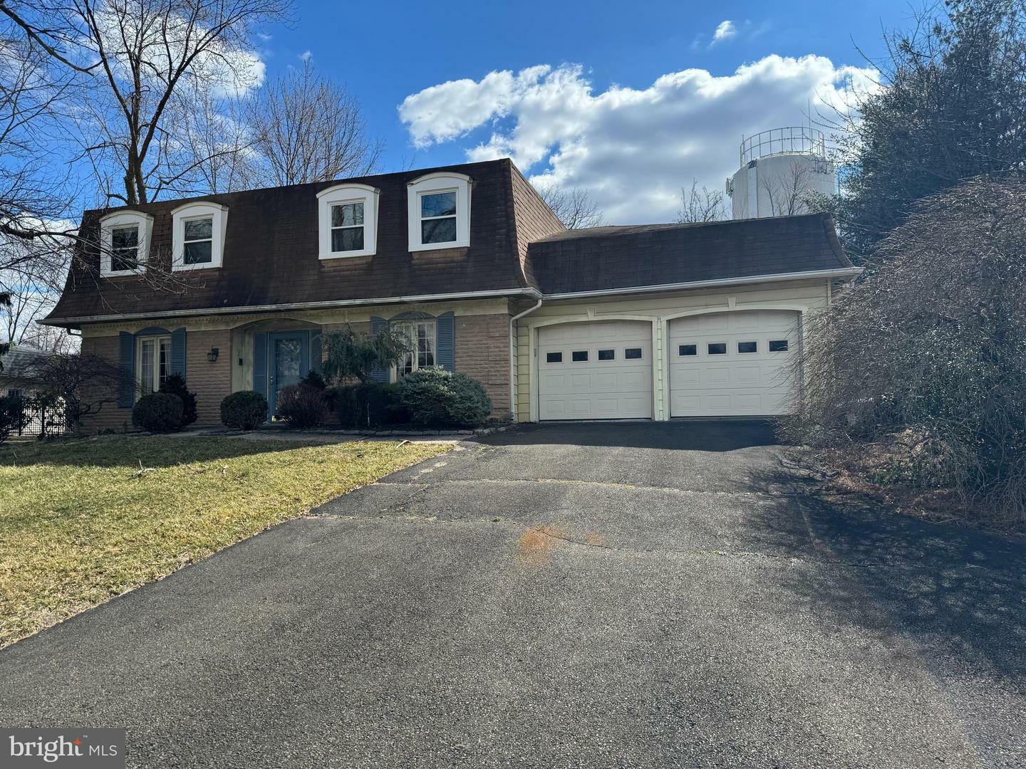Property Photo: 1741 Farmview Road PA 19002