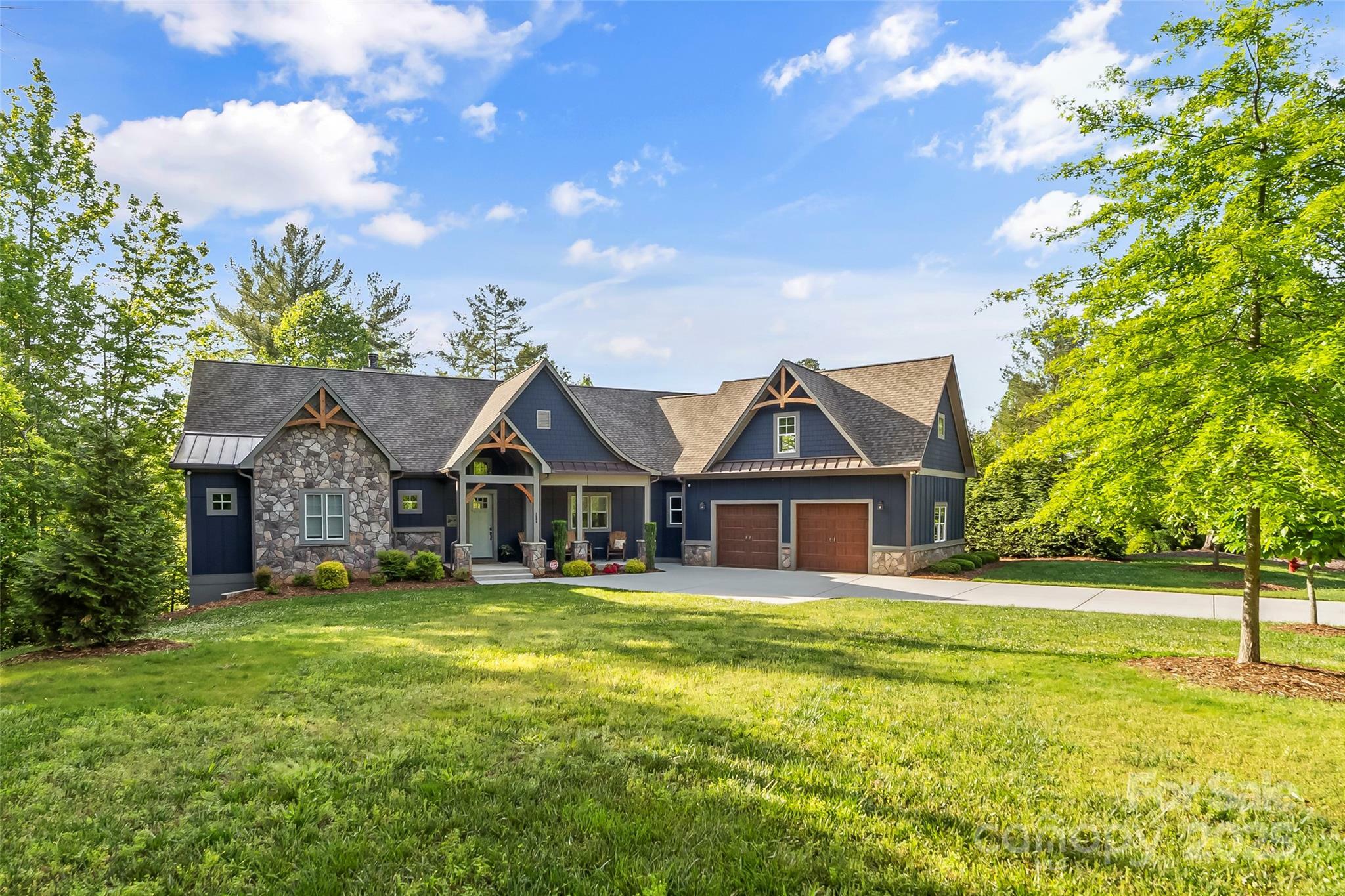 Property Photo: 1289 Northview Drive NC 28655