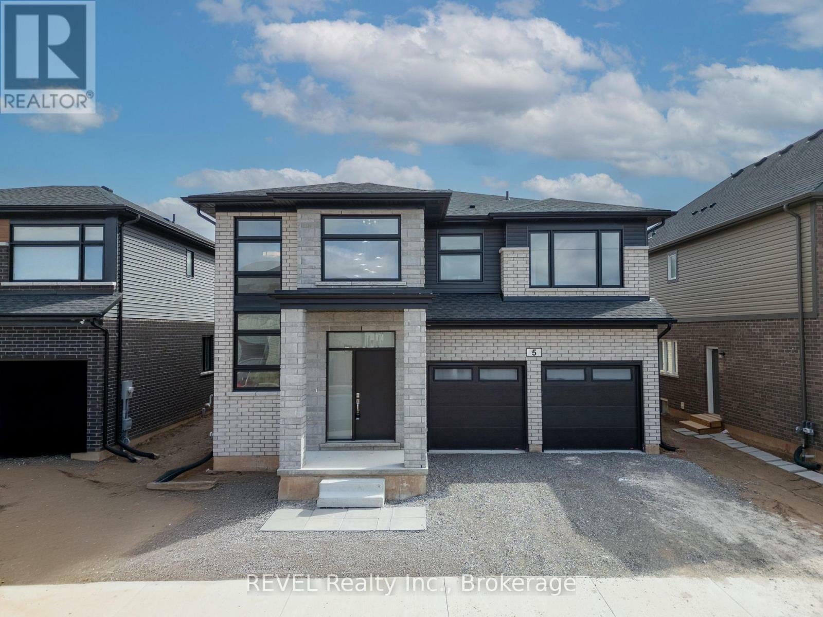 Property Photo: 5 Samuel Avenue ON L0S 1E1