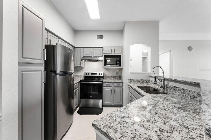 Property Photo: 3384 Corona Village Way 202 FL 32835