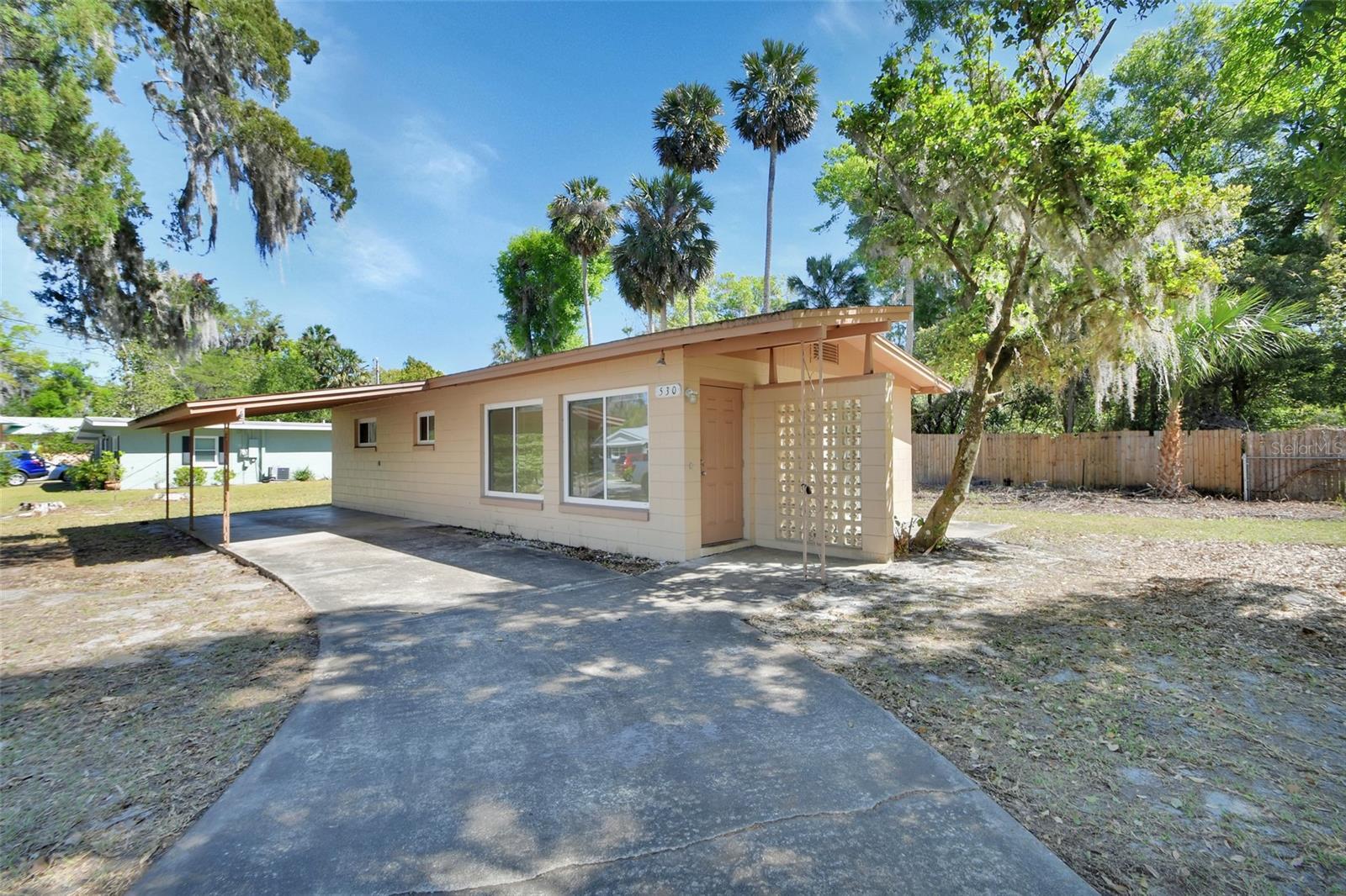 Property Photo: 530 Taylor Drive FL 32763