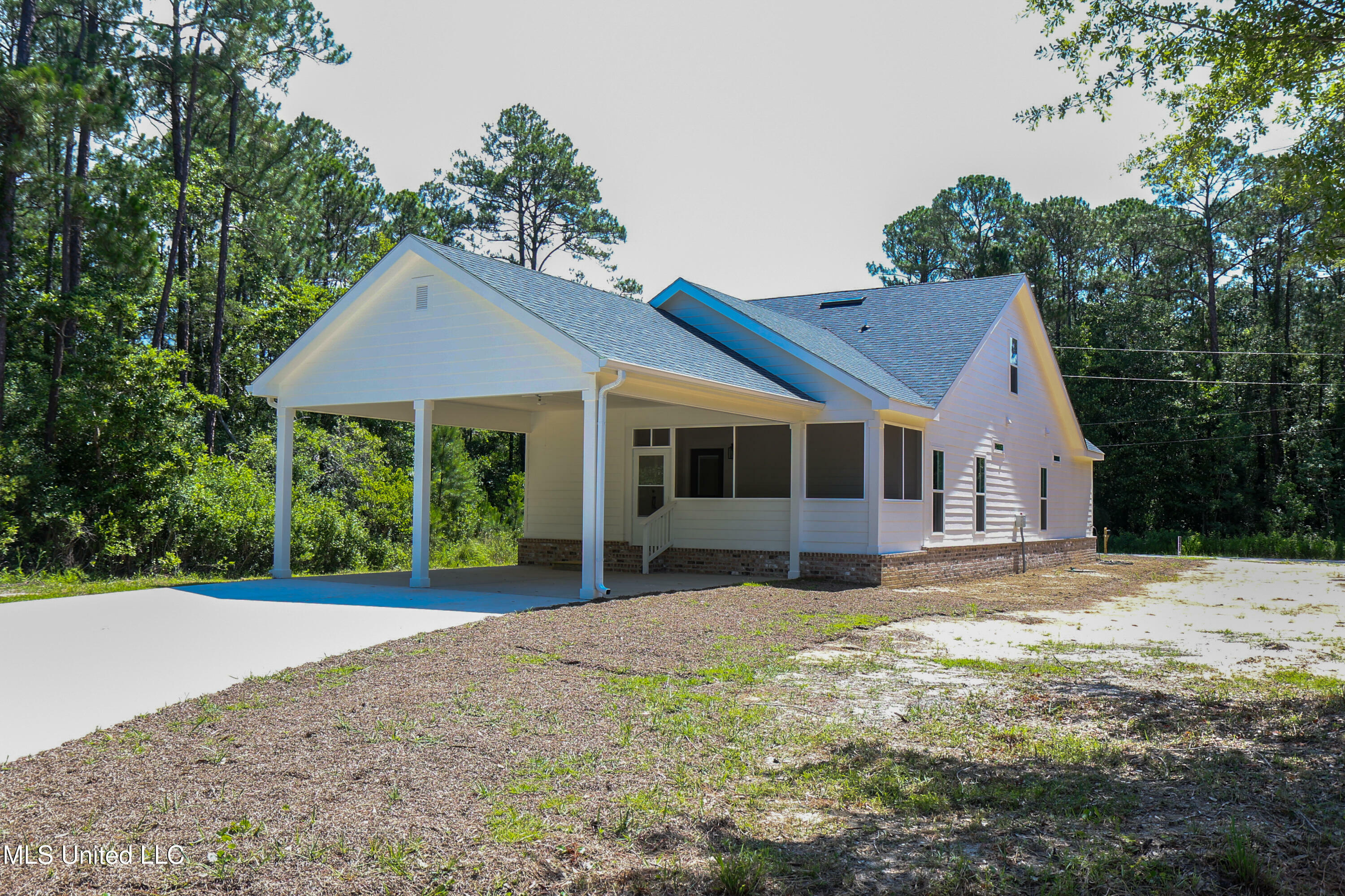 Property Photo: 1003 Dorothy Street MS 39564