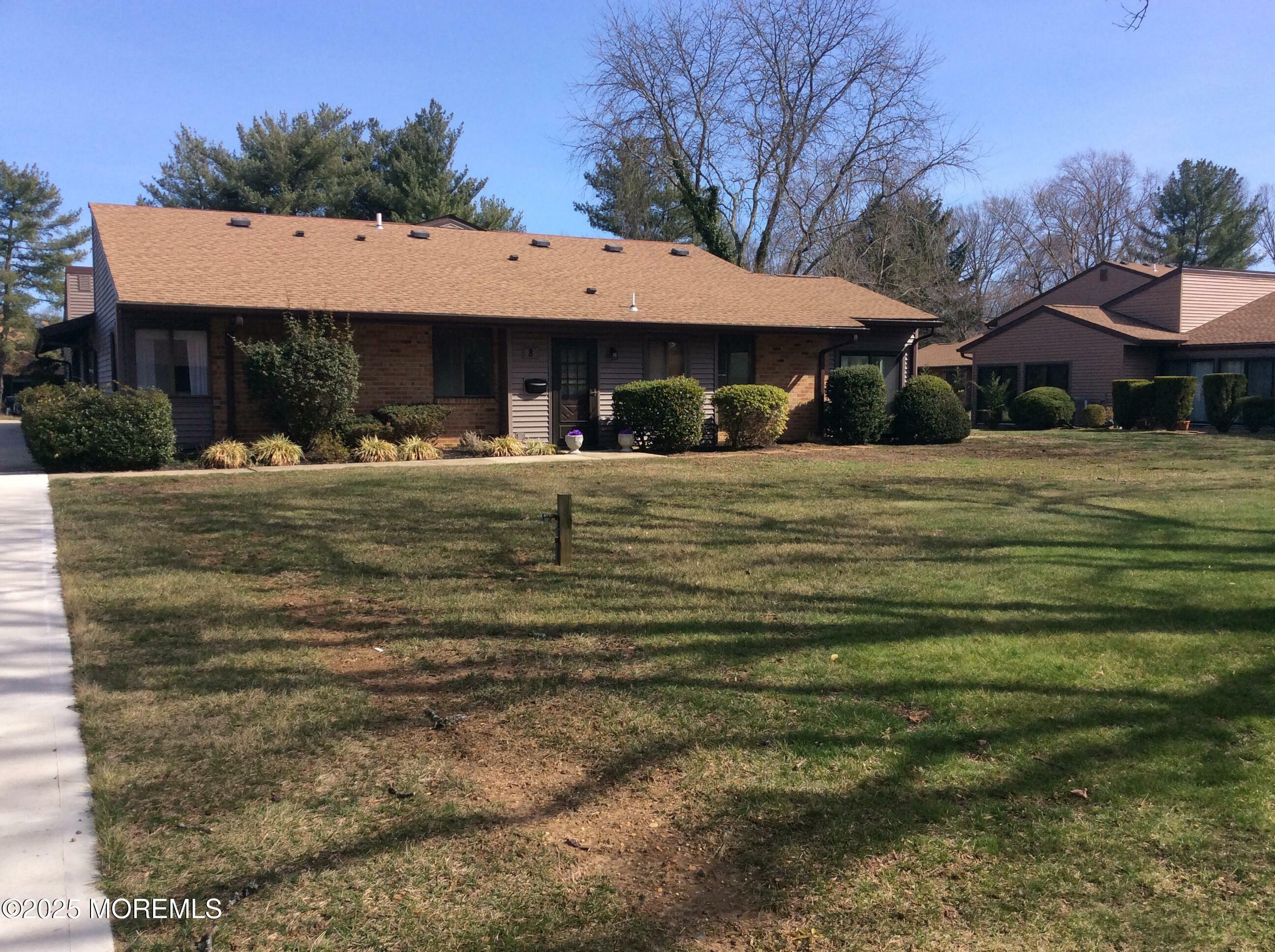 8 Middlebrook Court  Red Bank NJ 07701 photo