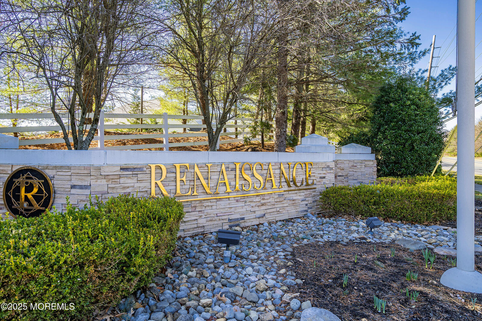 Property Photo:  27 Gainsborough Court  NJ 07726 