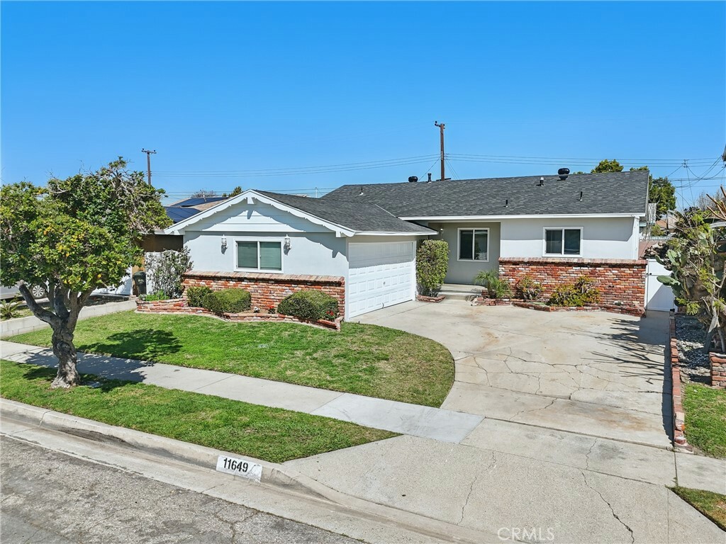 11649 Faculty Dr.  Norwalk CA 90650 photo