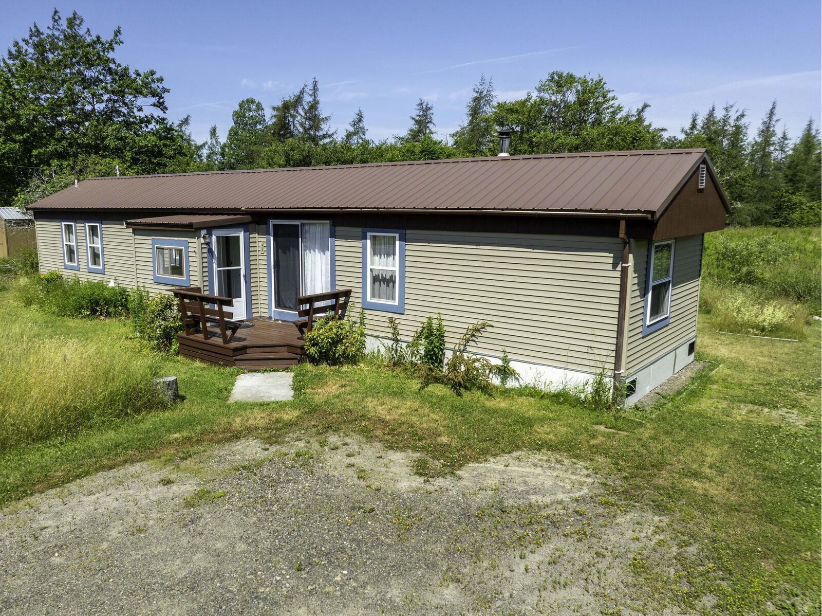 Property Photo:  457 County Road  ME 04652 
