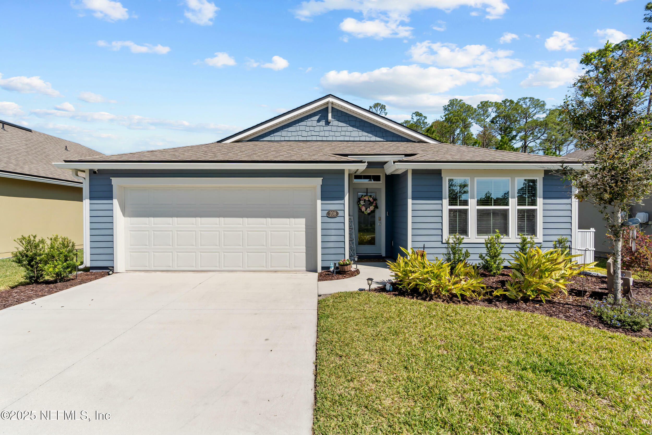 Property Photo: 208 Seville Parkway FL 32086