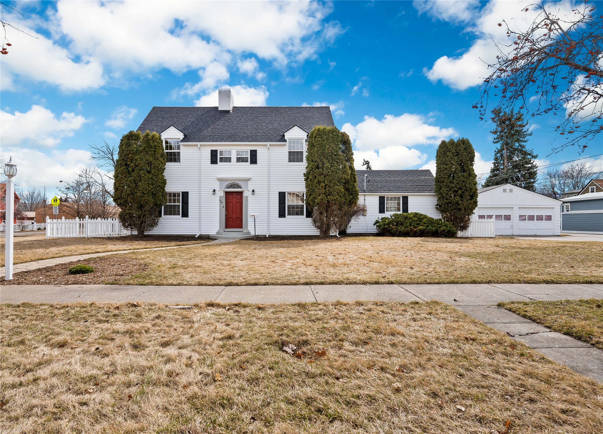 Property Photo: 604 6th Avenue E MT 59901