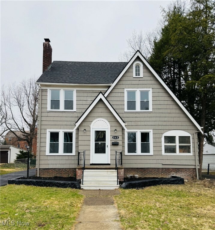 968 Oxford Drive  Cleveland Heights OH 44121 photo