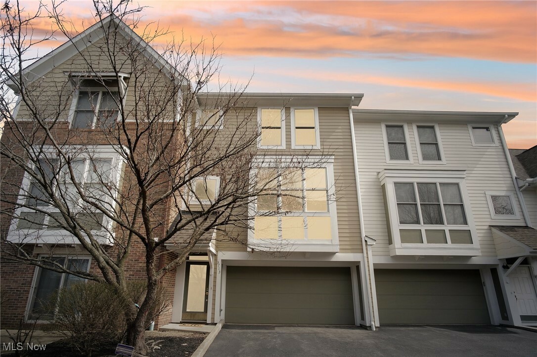 3713 Longwood Court  Cleveland Heights OH 44118 photo