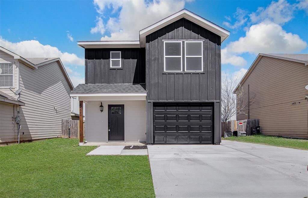 Property Photo: 4520 Alamosa Street TX 76119