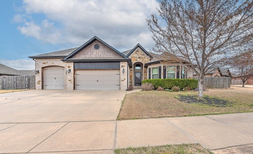 Property Photo:  6306 S 56th Street  AR 72758 