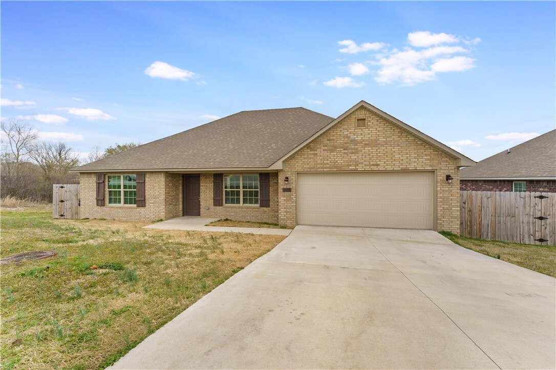 Property Photo: 1008 Vista Street AR 72734
