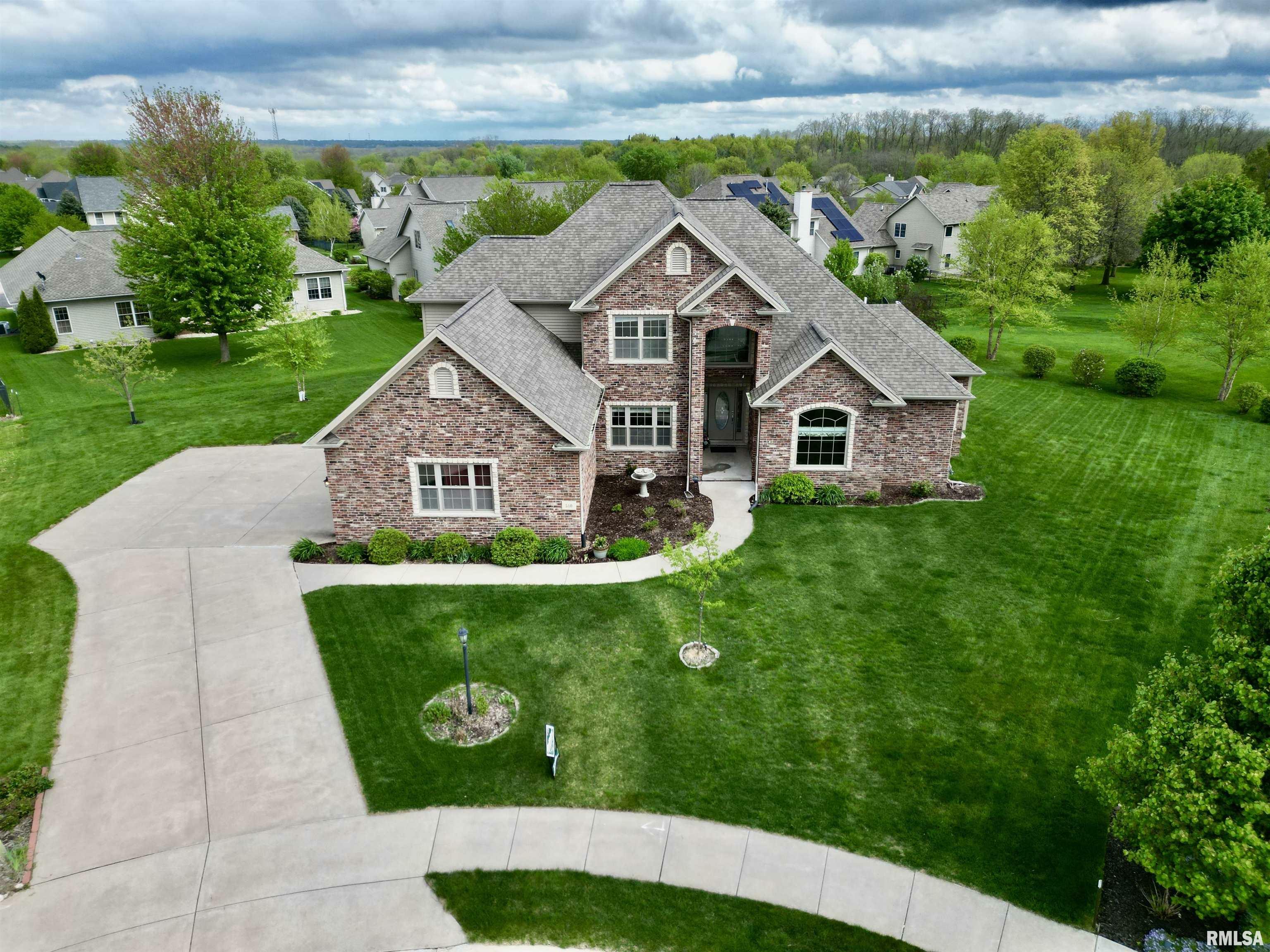 Property Photo: 510 Copper Ridge Court IL 61525