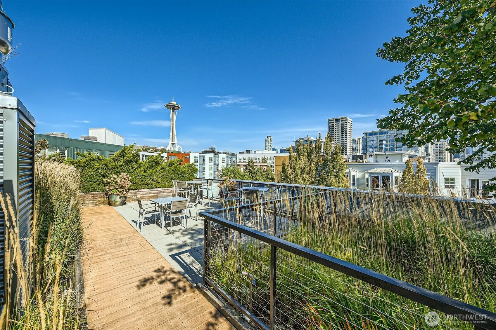 Property Photo: 3104 Western Avenue 102 WA 98121