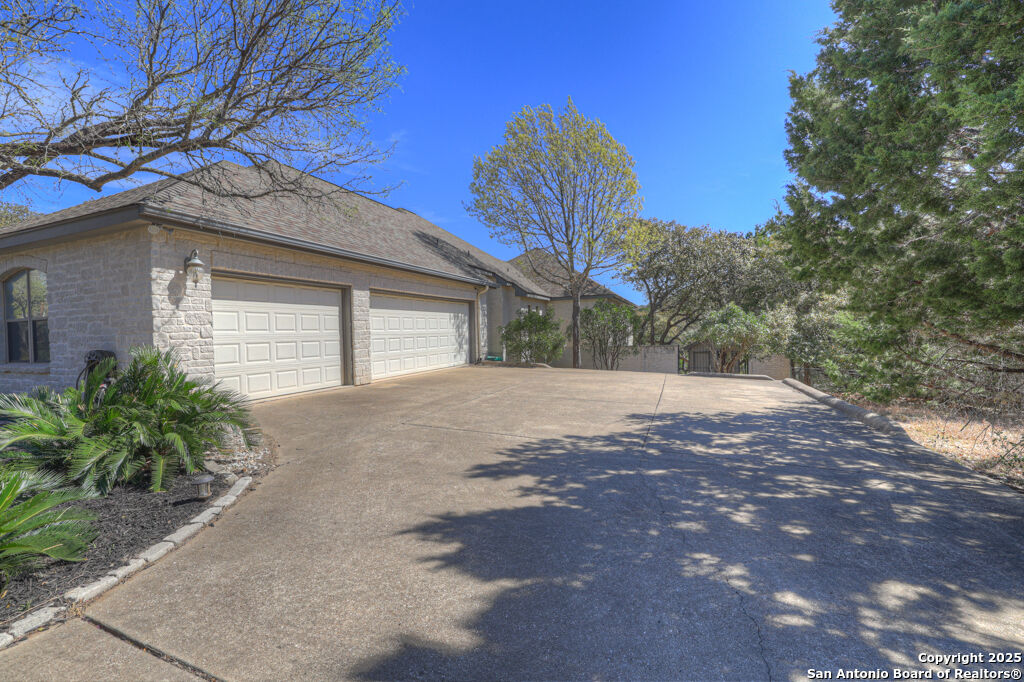 Property Photo: 363 Buckhaven TX 78133