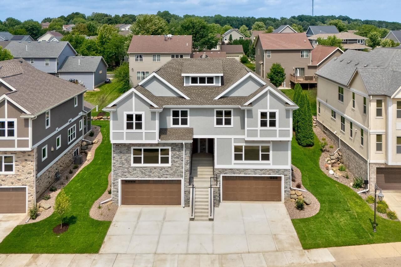 Property Photo: 9066 Paddington Parkway WI 53593