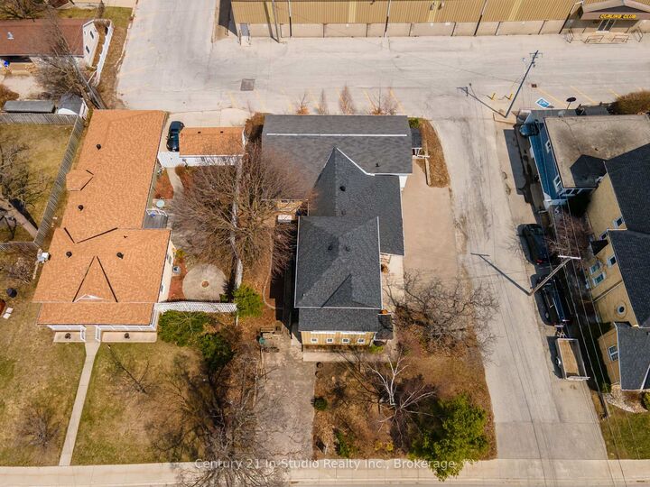 Property Photo:  228 Palmerston Street  ON N0H 2L0 