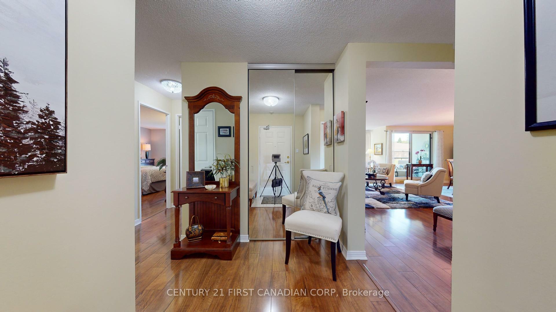 Property Photo: 1180 Commissioners Road W 204 ON N6K 4J2