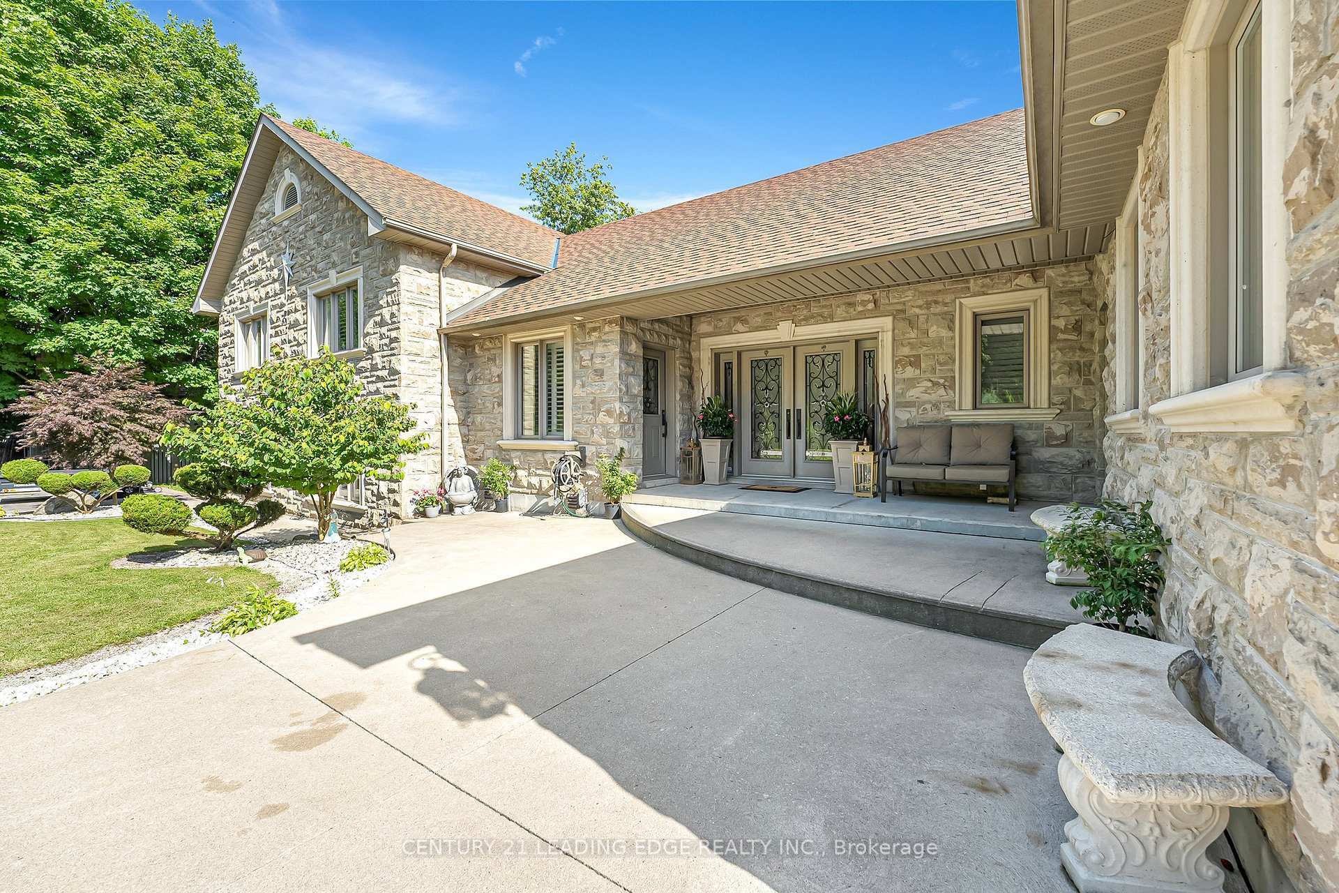 Property Photo: 2981 Ninth Line ON L3Z 2A5