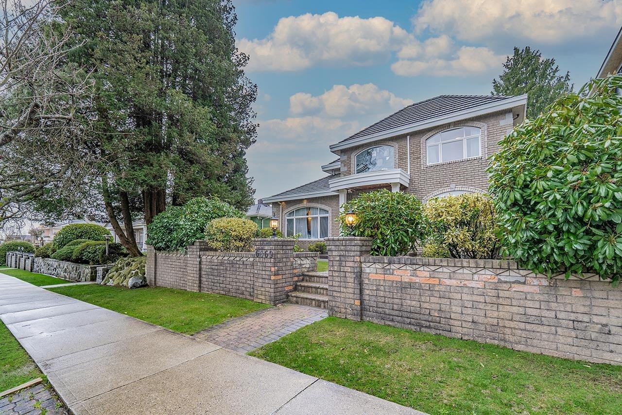 Property Photo: 6669 Heather Street BC V6P 3P3