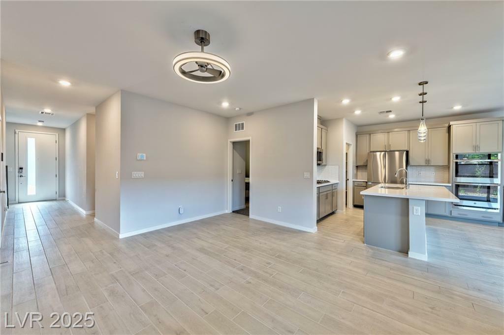 Property Photo: 7046 Onyx Mound Street NV 89148