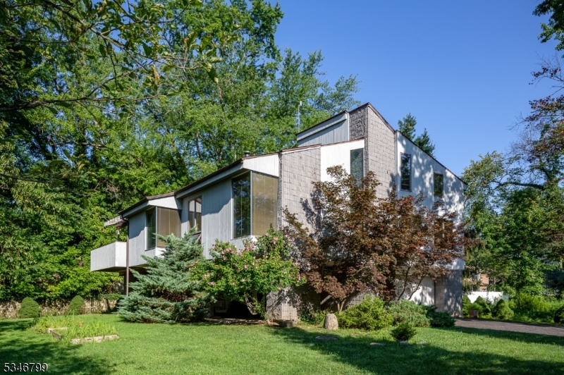 Property Photo: 17 Sycamore Ave NJ 07642
