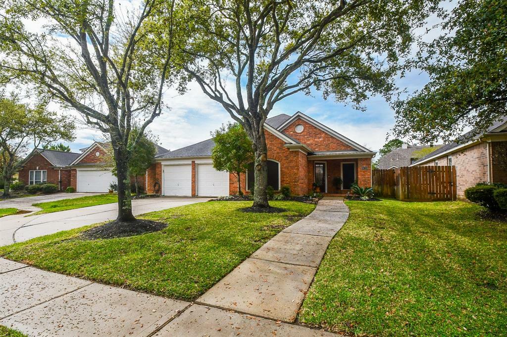 Property Photo: 26730 Abbey Springs Lane TX 77494