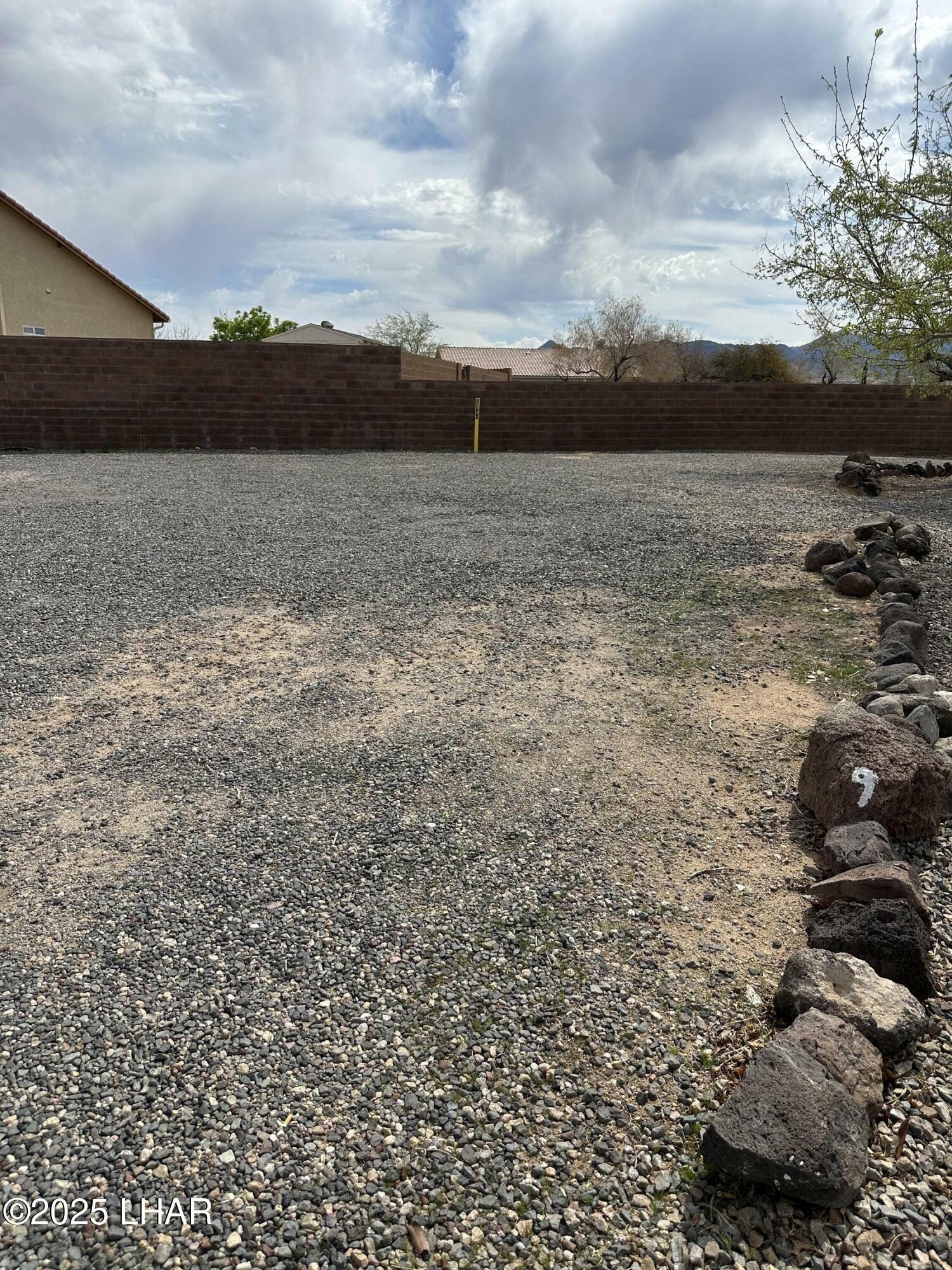 Property Photo: 3003 Hualapai Mtn Rd AZ 86401