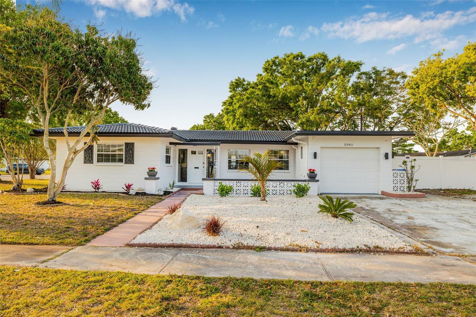 Property Photo: 5980 32nd Avenue N FL 33710