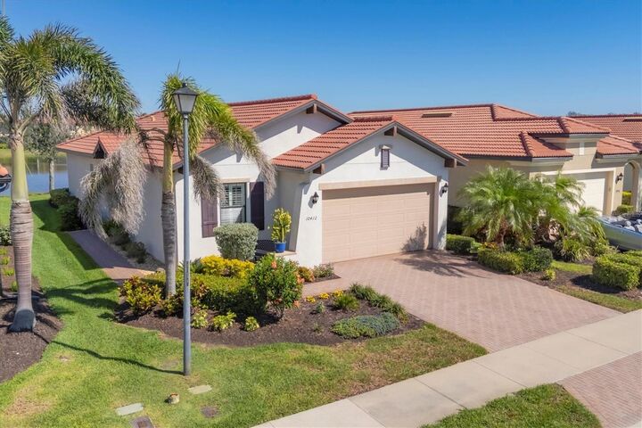 Property Photo: 10412 Crooked Creek Drive FL 34293