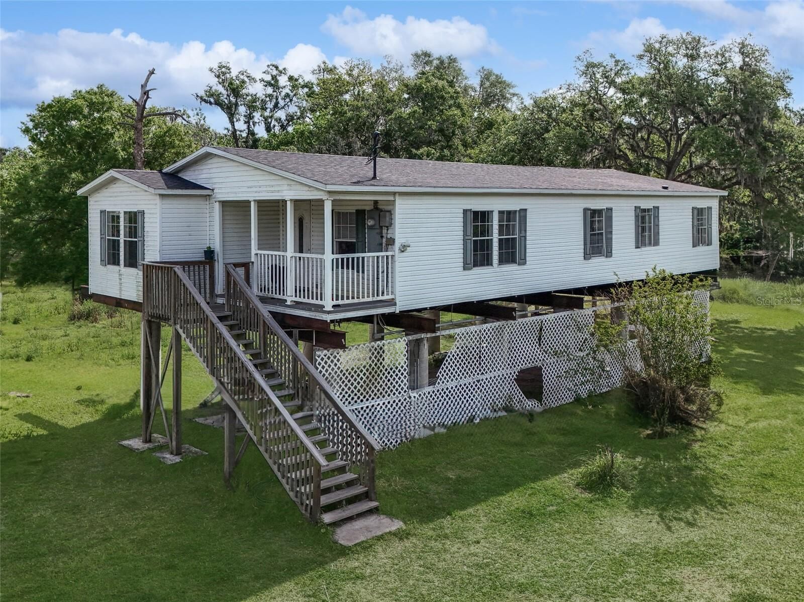 Property Photo: 4433 Rose Street FL 33596