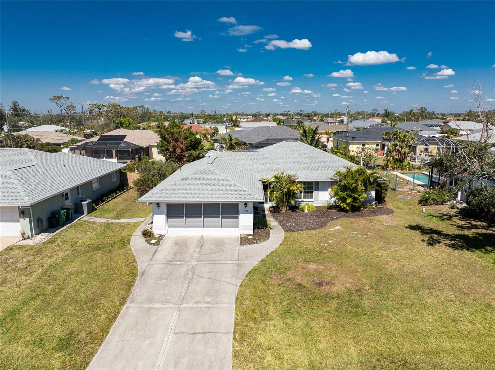Property Photo: 9430 Heartwellville Avenue FL 34224