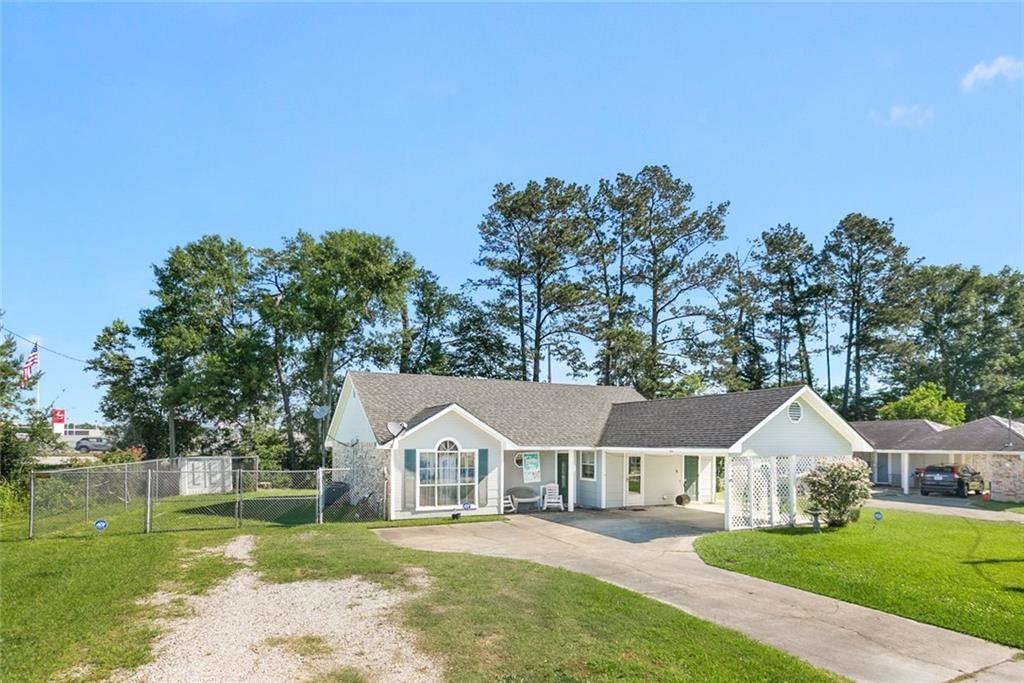 Property Photo: 10403 Wade Drive LA 70726