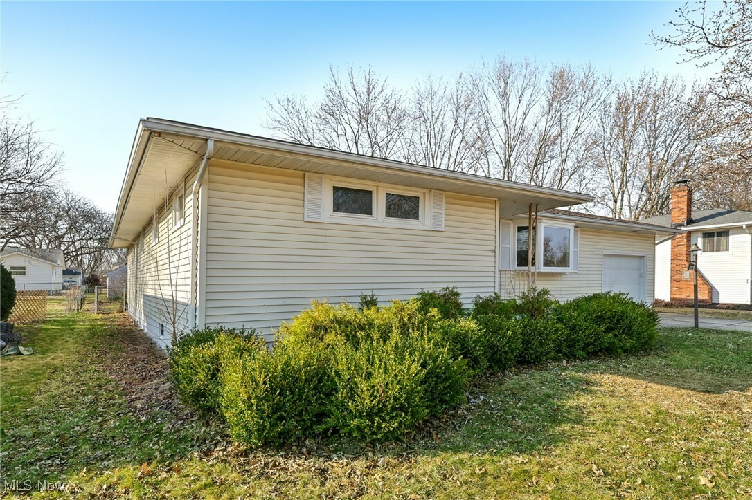Property Photo: 1923 W 36th Street OH 44053